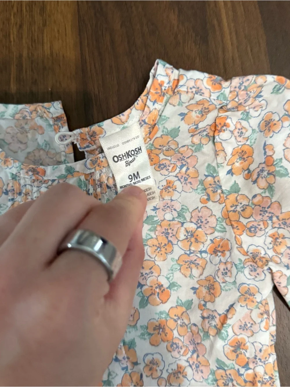 ✨2/$6✨ Baby girl Oshkosh onesie